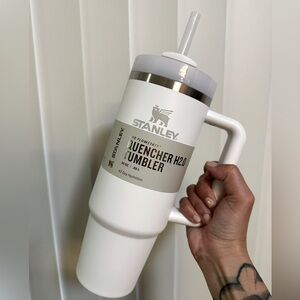 NWT 30oz Stanley Frost